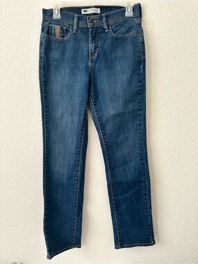 Levi’s perfectly slimming 512 Classic Women's Dark Blue Straight Jeans sz 28